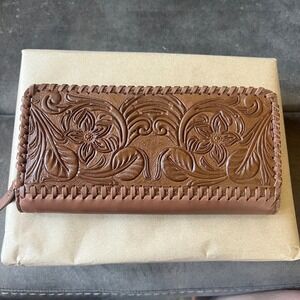 Shyanne Brown Tooled Leather Zip‎ Around Wallet NWOT